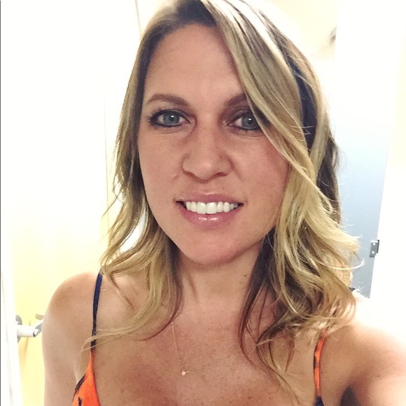 Meet your Posher, Amber - Picture 7 of 11